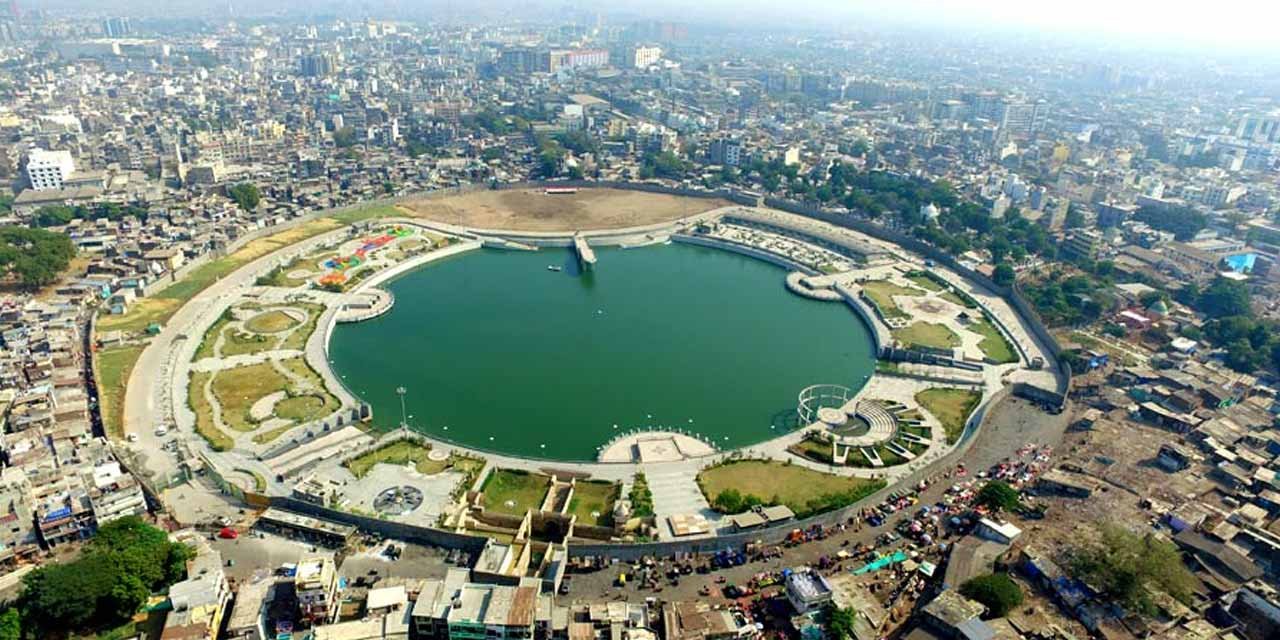 Jaipur to Surat Taxi Service